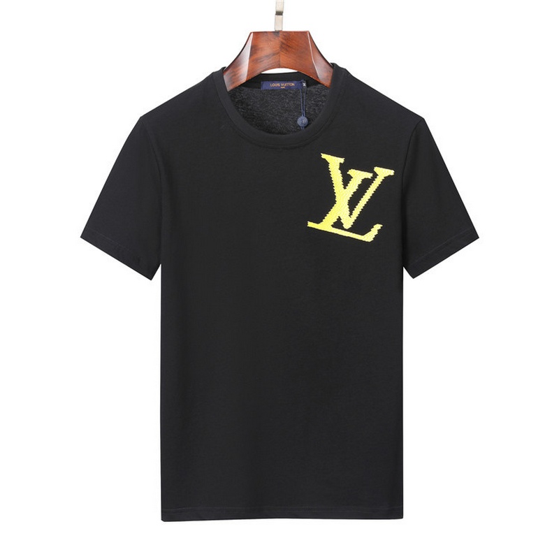 Louis Vuitton Men's T-shirts 579